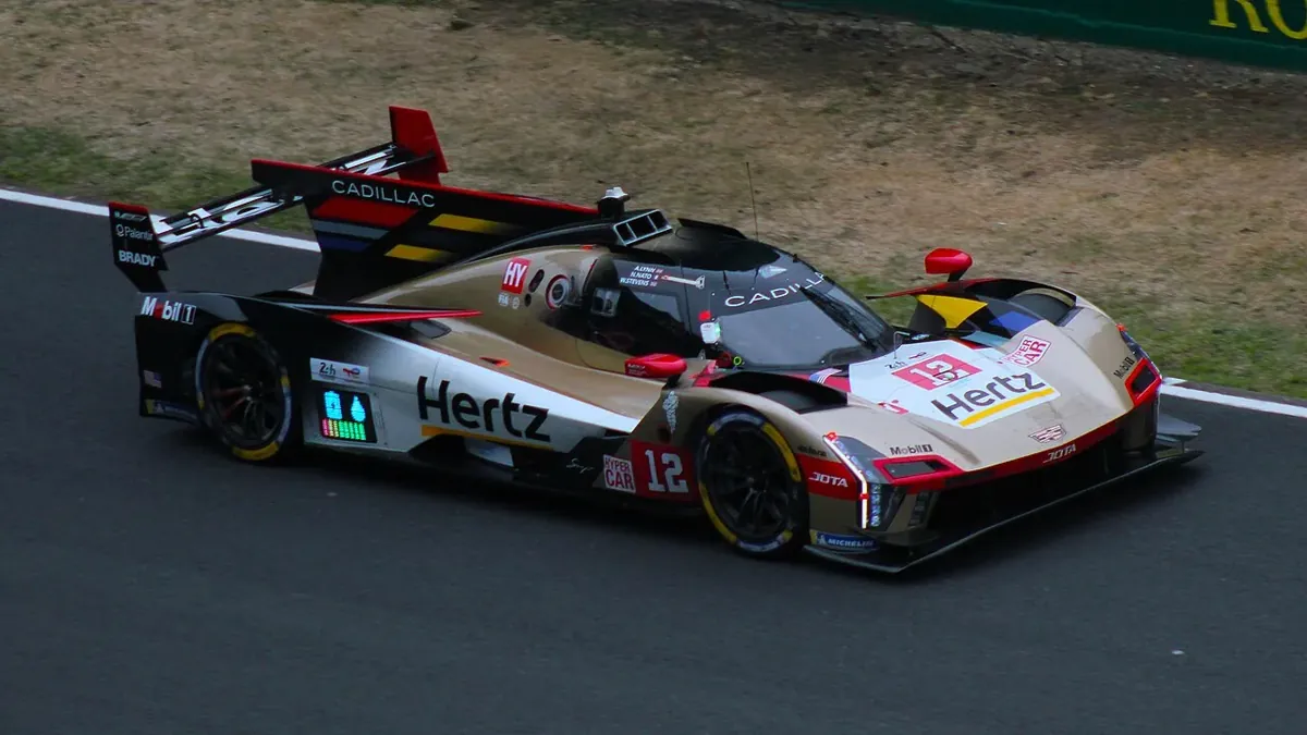 Cadillac V-Series.R racing car